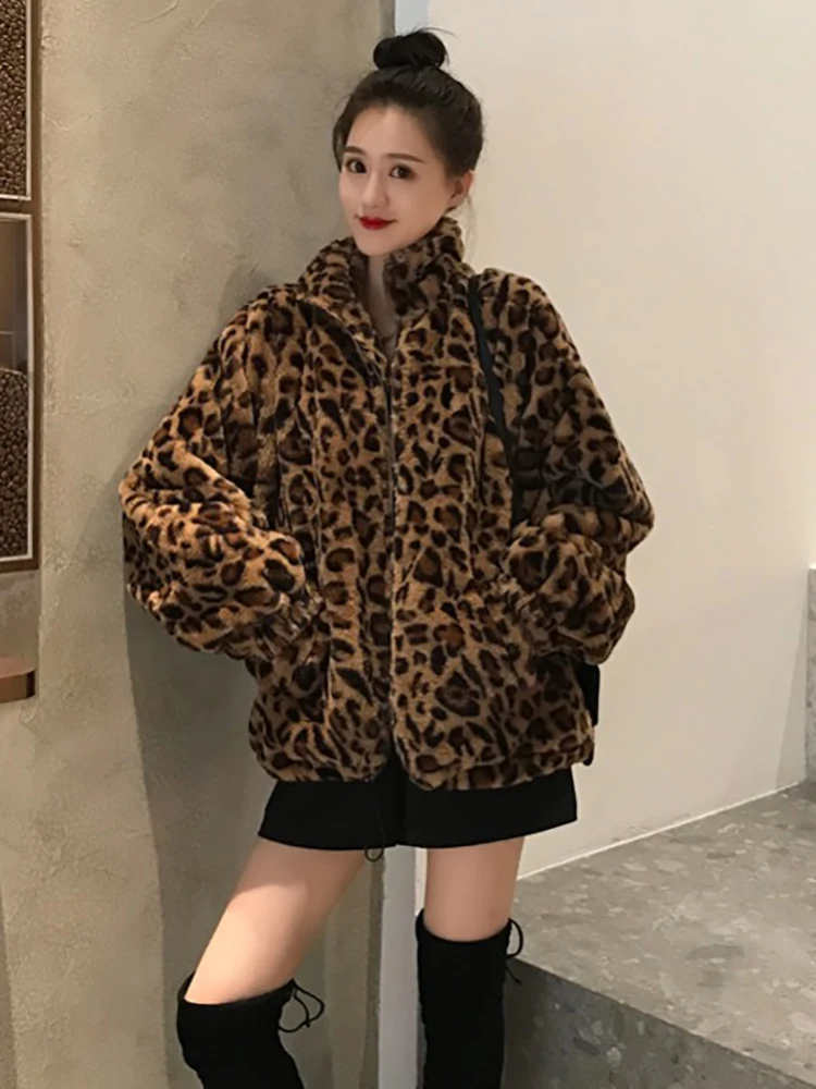 Chaqueta con estampado de leopardo para mujer, Parkas cálidas con cuello levantado, abrigos de piel sintética holgados coreanos, prendas de vestir para otoño e invierno, novedad de 2024