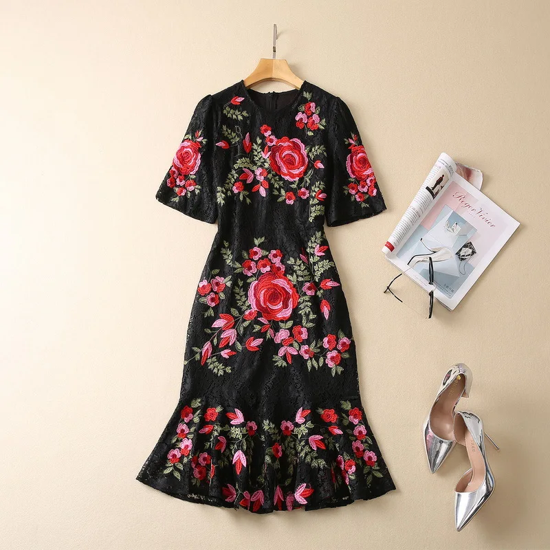 

European and American women's wear for winter 2022 Short sleeve round neck lace flower embroidery Fashion Fishtail dress XXL