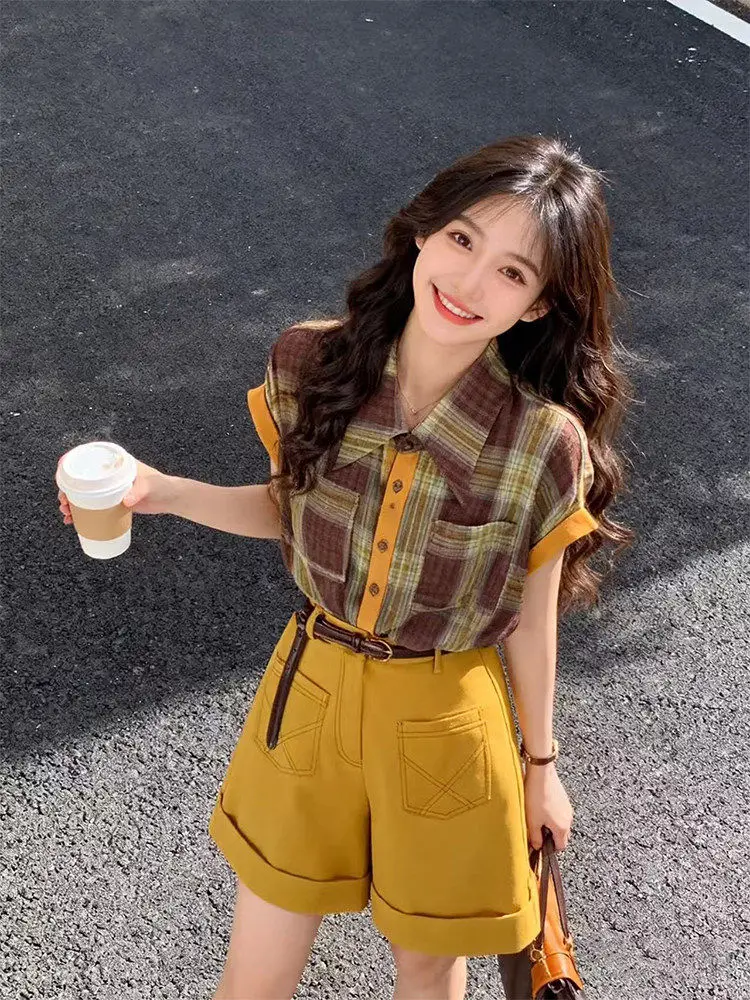 

Summer Plaid Shirt And High Waist Shorts Women's Vintage Hong Kong Style Color Collision Two-Piece Set Slimming Effect