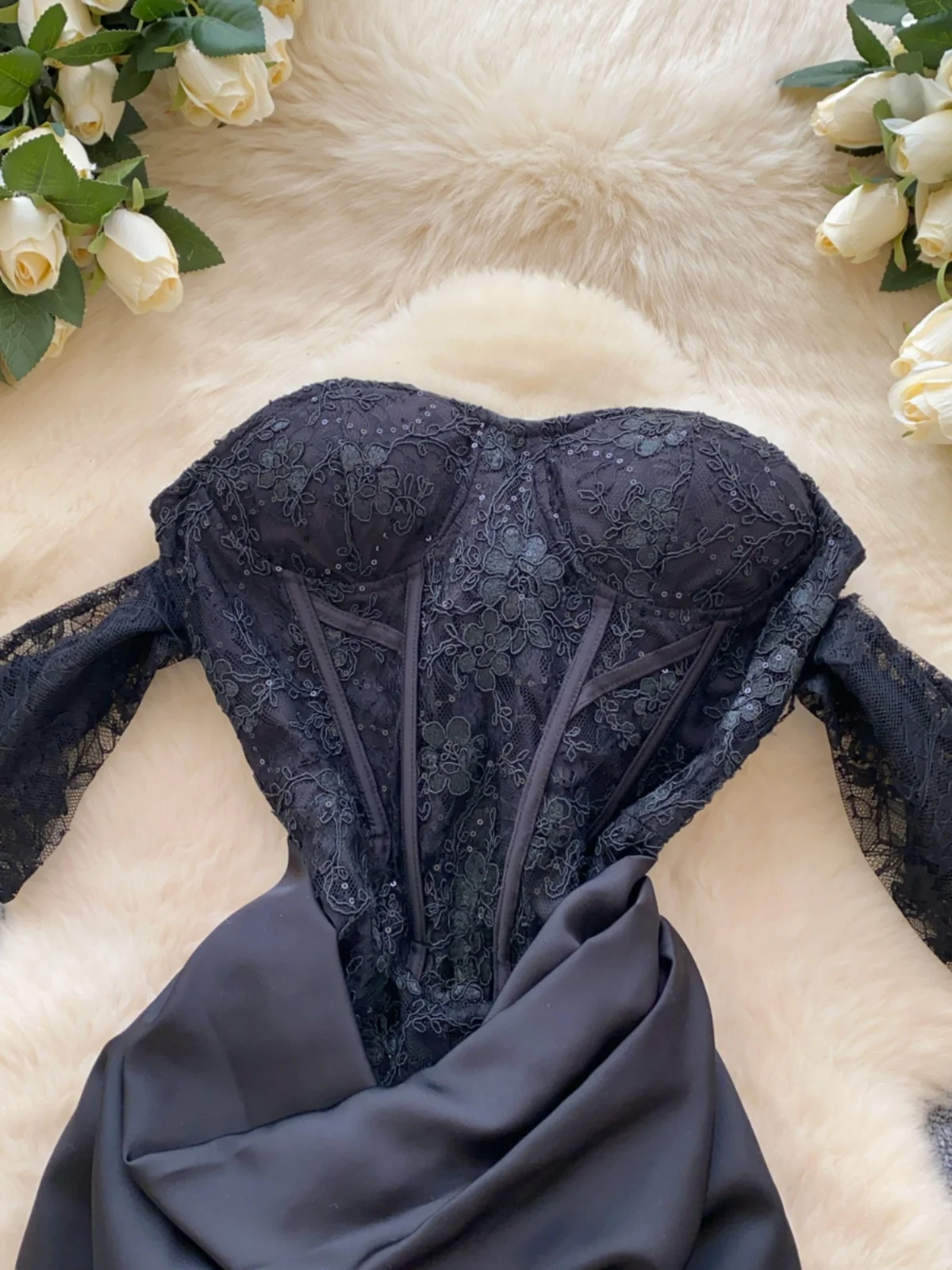 กระโปรงยาวทรงเข้ารูปเอวสูงสไตล์เกาหลี ผ้าซาตินเนื้อนุ่ม ดีไซน์เก๋ไก๋ แบรนด์ Ele High-End รุ่น One-oulder Dr สำหรับผู้หญิง