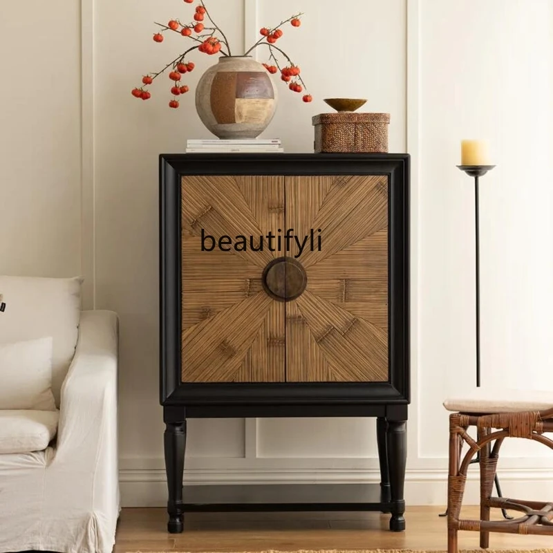 

French retro dining side, medieval entrance cabinet, storage, decorative cabinet, Italian light luxury dining side cabinet