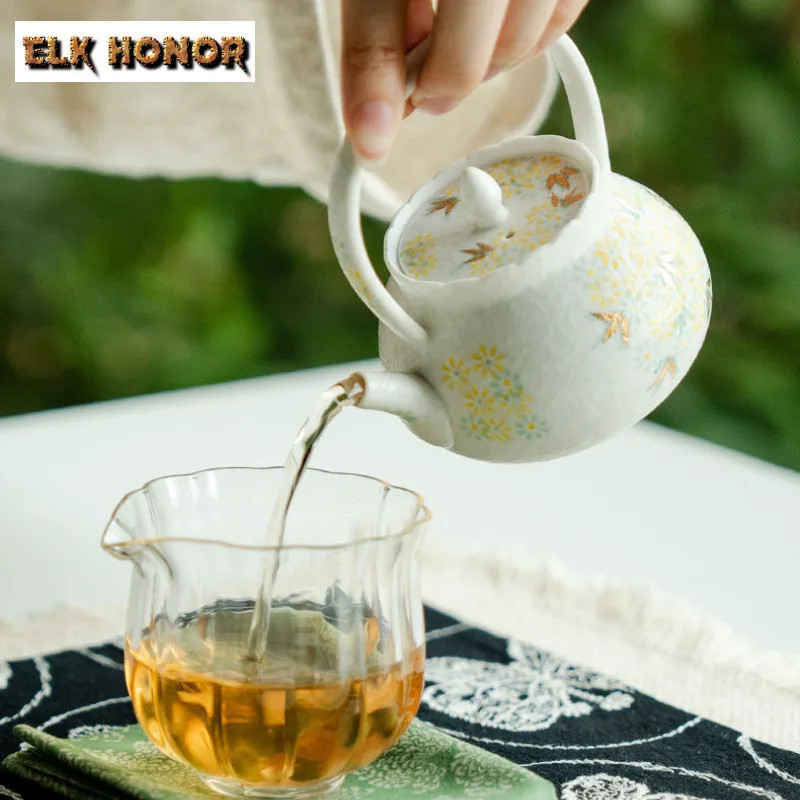 125ml Hand-painted Small Daisy Lifting Handle Teapot Retro Tea Infuser Pot Tea Maker Kettle With Ball Hole Tableware Decoration