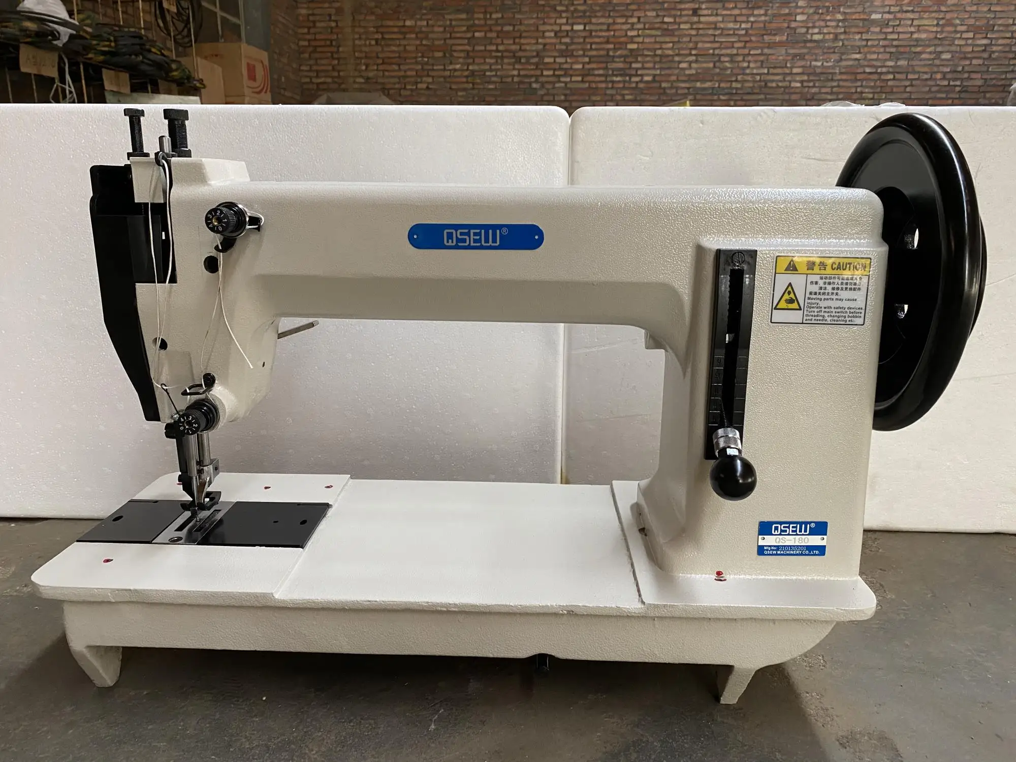 QS-181 Canvas Triple Feed Walking Foot For Heavy Duty Lockstitch Industrial Sewing Machine