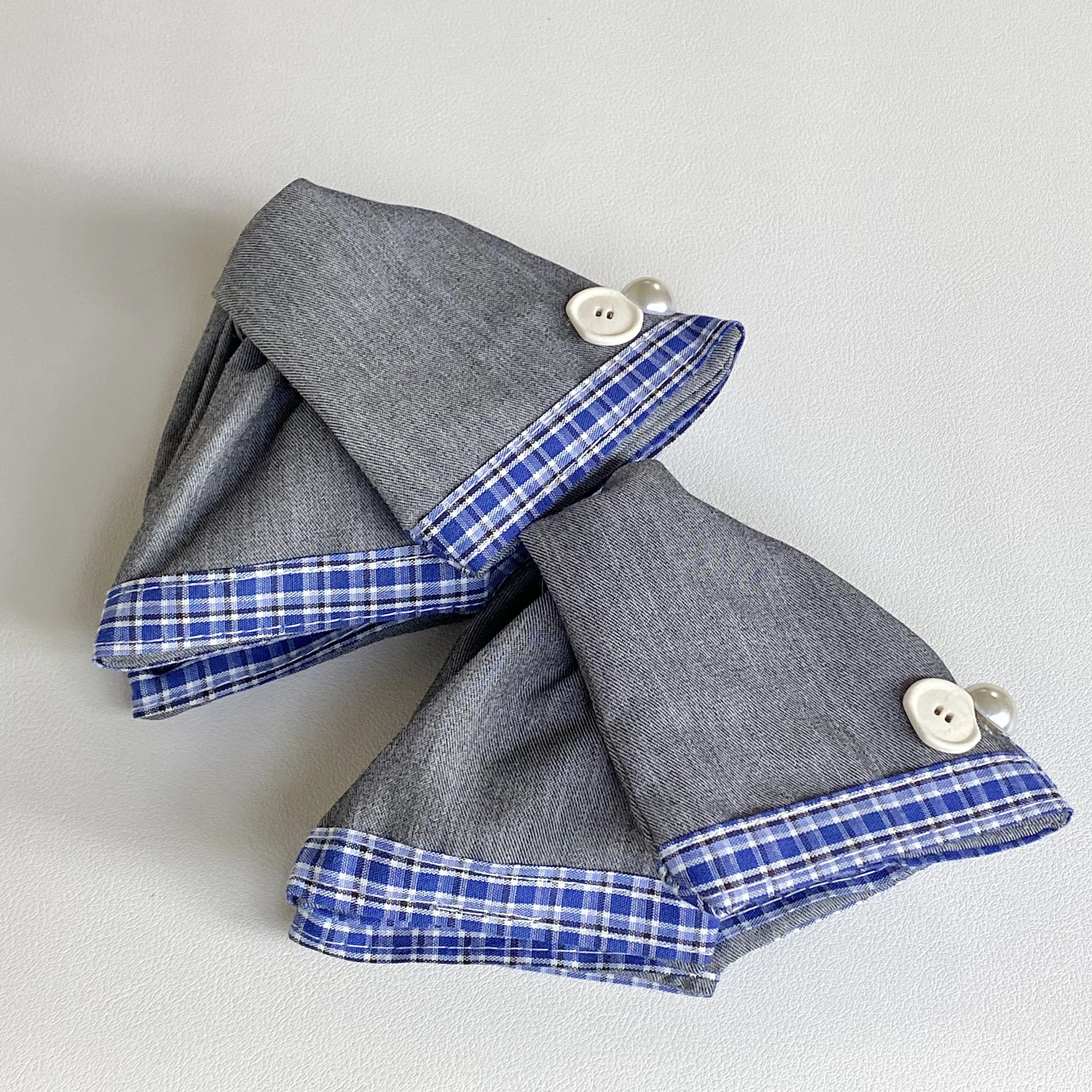 1 шт. элегантный серый карманный квадрат с синей клетчатой отделкой, пуговицами и жемчужным декором, мужской аксессуар для официального свадебного костюма