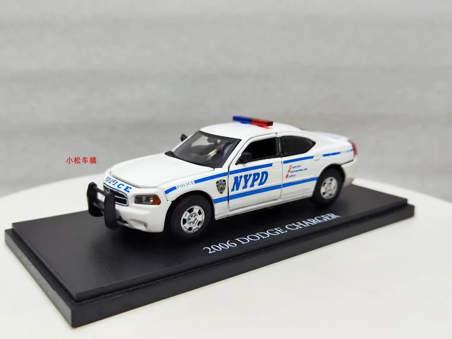 1:43 2006 Dodge Charger NYPD Diecast Metal Alloy Model Car Toys For Gift Collection