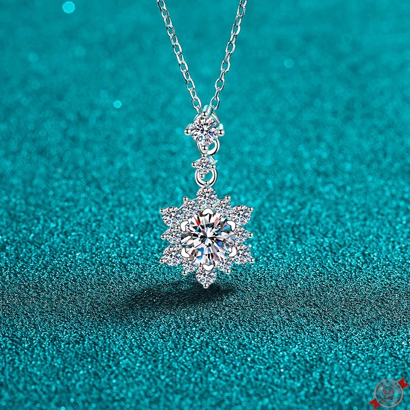 

1.0ct Moissanite S925 Silver Necklet Pendant for Women Men Plated Platinum Snowflake Shaped Charm Necklace Jewelry Wholesale