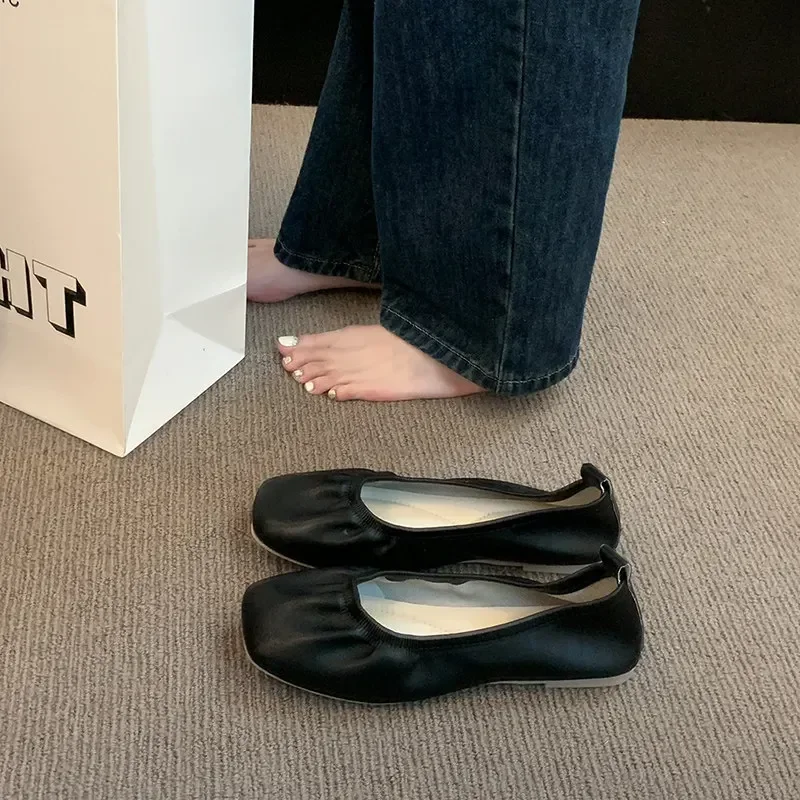 Damen-Ballerinas aus weichem Leder, bequeme Slipper mit eckiger Zehenpartie, Modell 2026, Street-Style, lässige Alltags- und Freizeitschuhe, Slipper – Detail 18