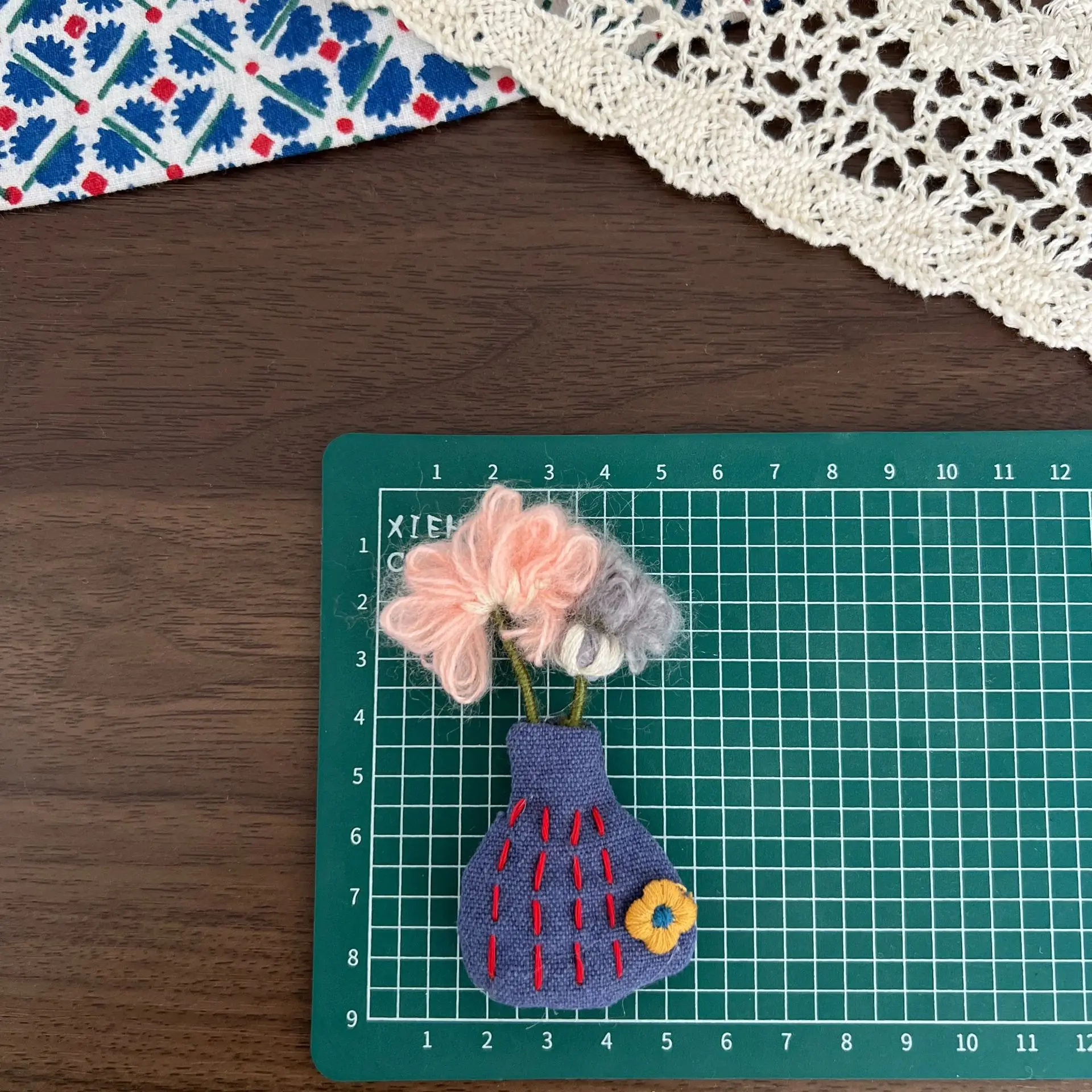 Brooch Pin DIY Accessory Cute Insect Vase Cotton Filled Fabric for Scarf Clothing Bag Decor Handmade Material Lightweight