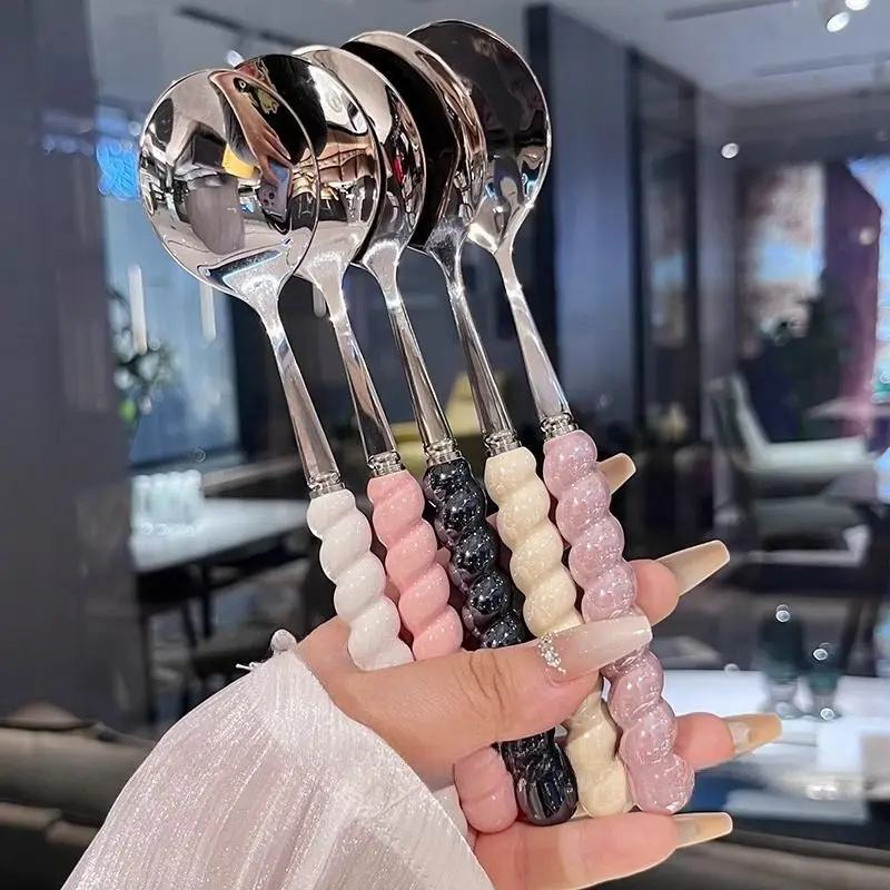 

304 stainless steel Girl Pearl five-color imitation ceramic handle stainless steel spoon