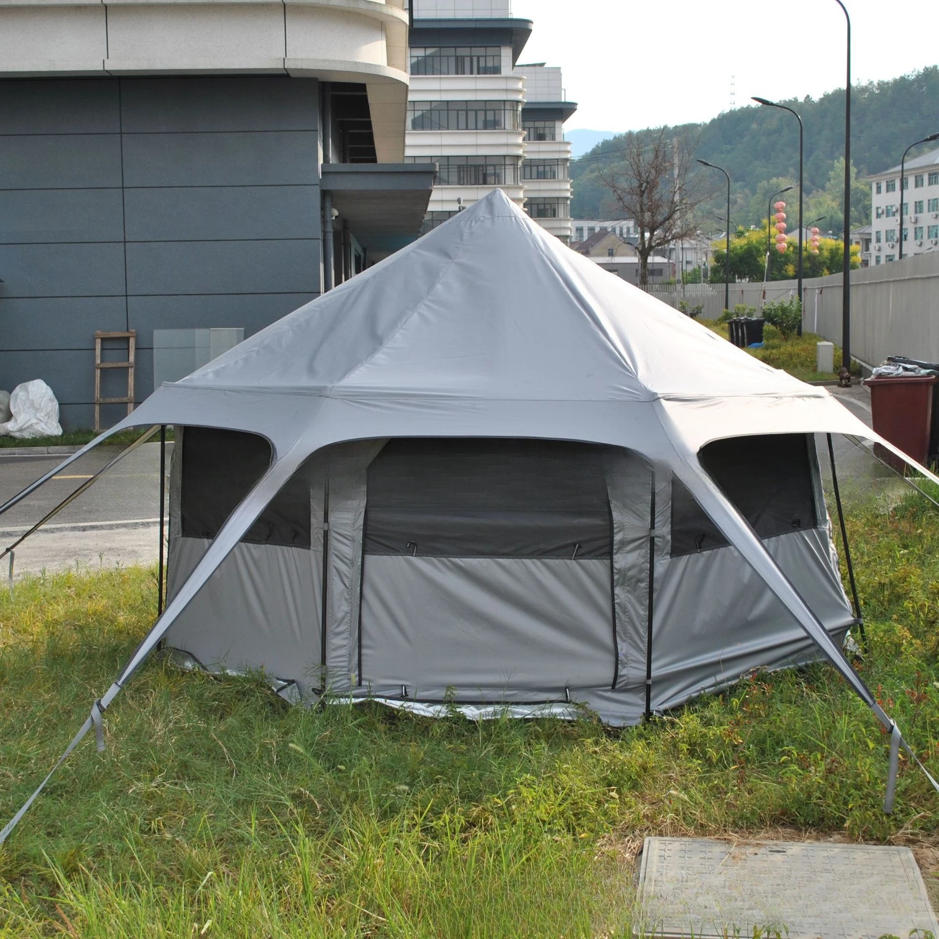 Large rain and sun protection family 8 people with chimney mouth yurt tent, mushroom tent, octagonal pavilion tent