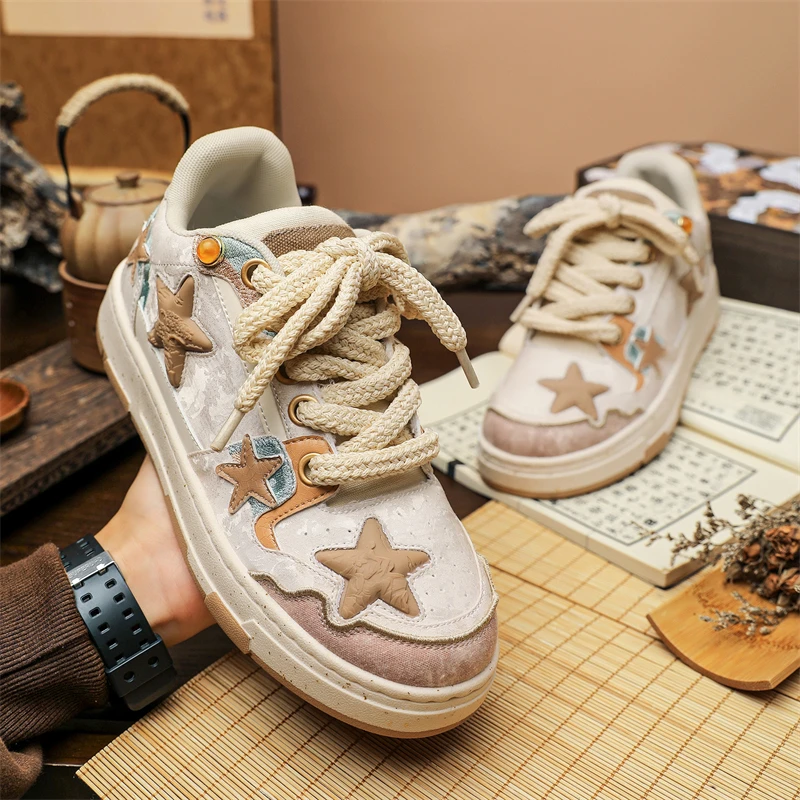 

2025 New Men’s Fashion Sneakers– Hong Kong Style, Chunky Sole, Height Increase, Breathable, Daily Commute & Sports