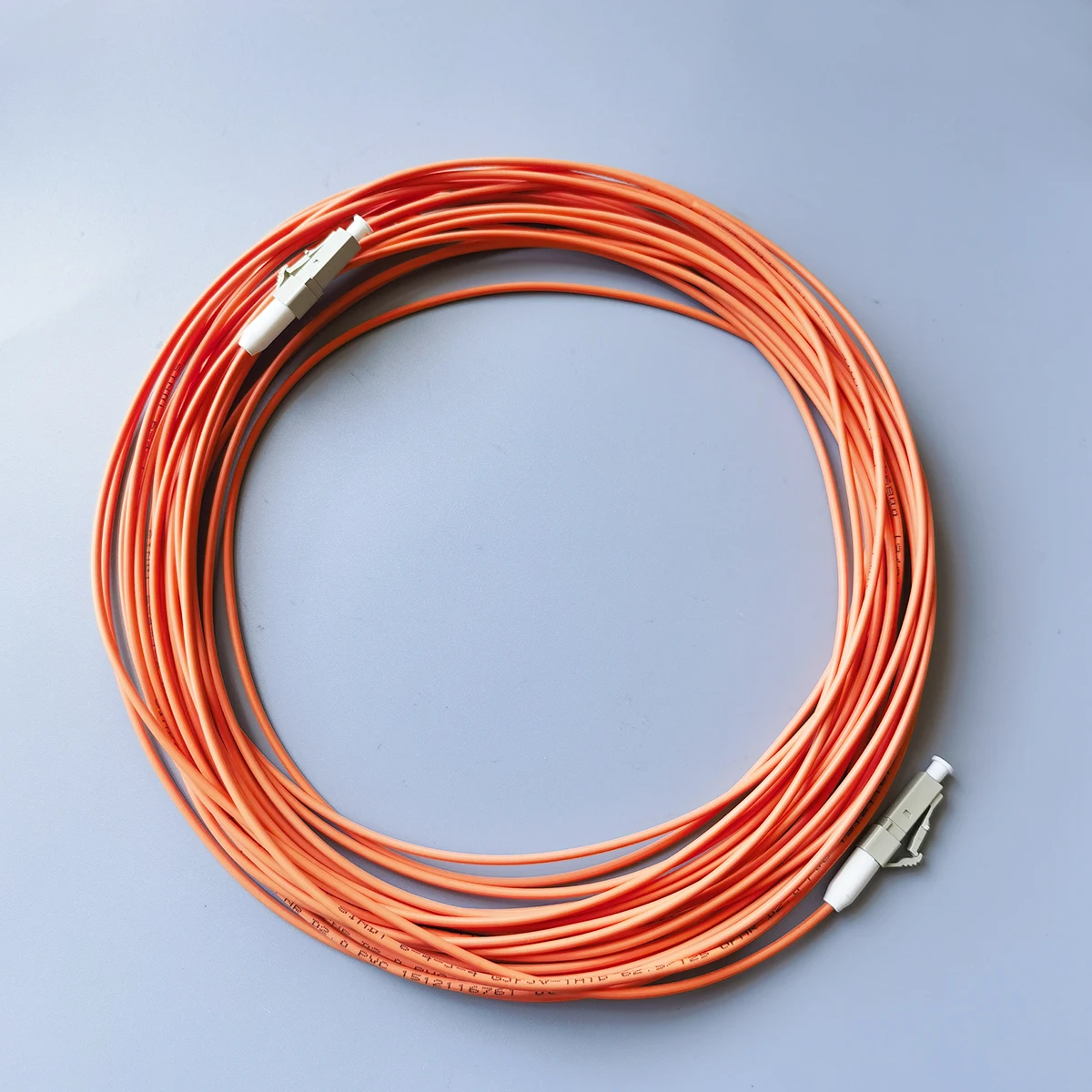 Kabel krosowy światłowodowy FTTH LC/UPC-LC/UPC 2,0 mm kabel krosowy światłowodowy wielomodowy konwerter jednorzędowy kabel krosowy 10M Fibra Optic