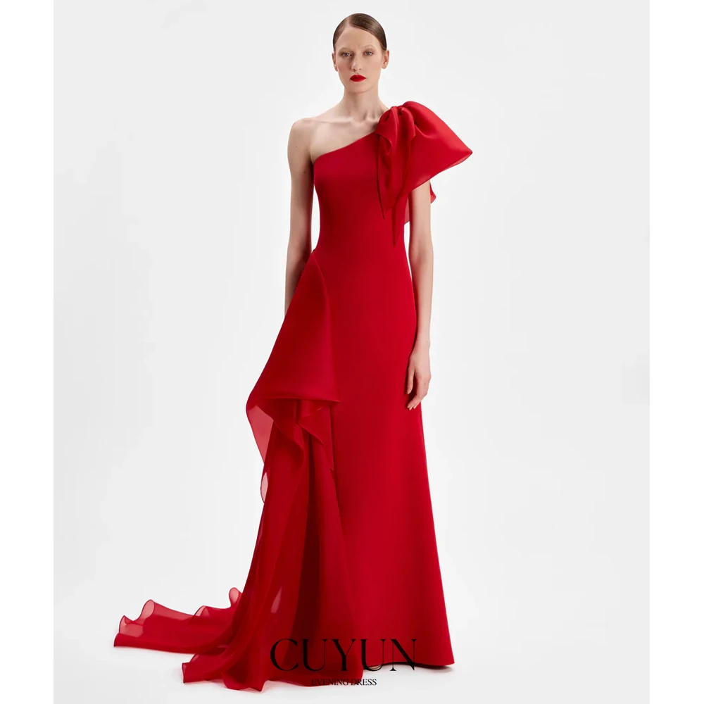 2025 쿠윤 레드 원숄더 럭셔리 여성 이브닝 드레스 플로어 기장 드레이핑 정장 여성 파티 드레스 맞춤 가운