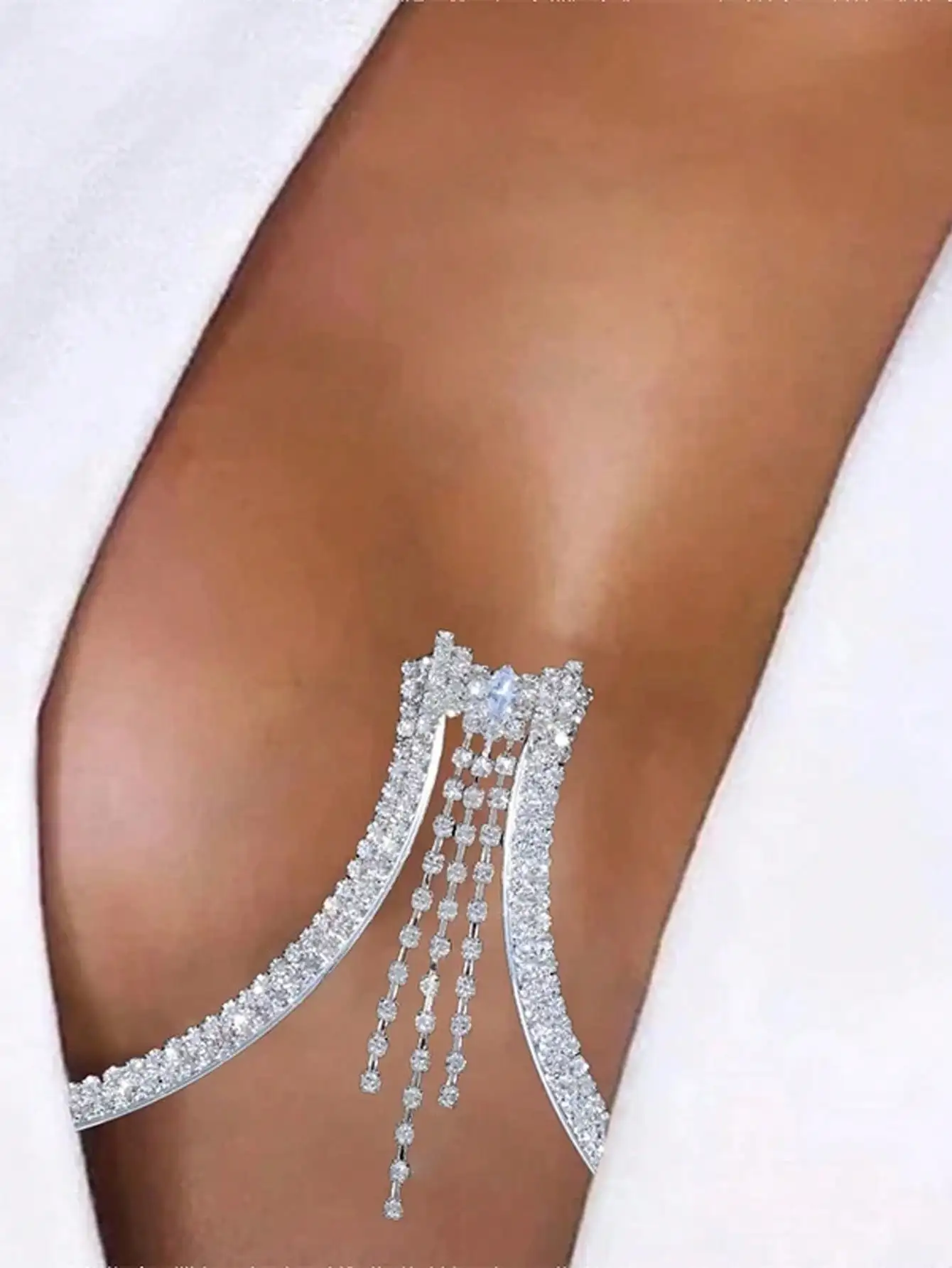 

Sparkling Rhinestone Body Chain with Tassel Design for Nightclub & Party Wear