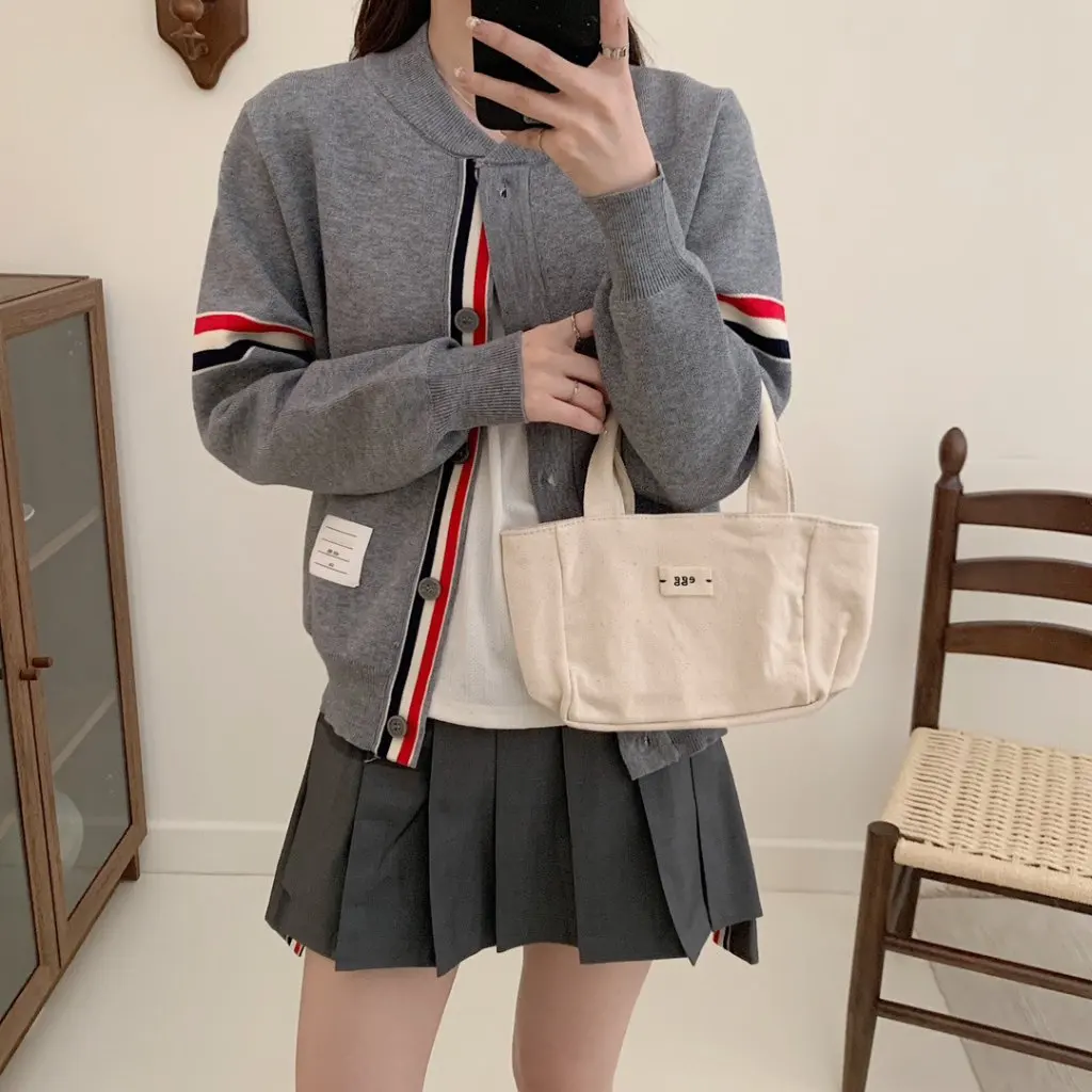 

Women's Double Sleeve Standard Color Bar Knitted Cardigan Collar Loose Long Sleeve Sweater Fall/Winter Baseball Suit