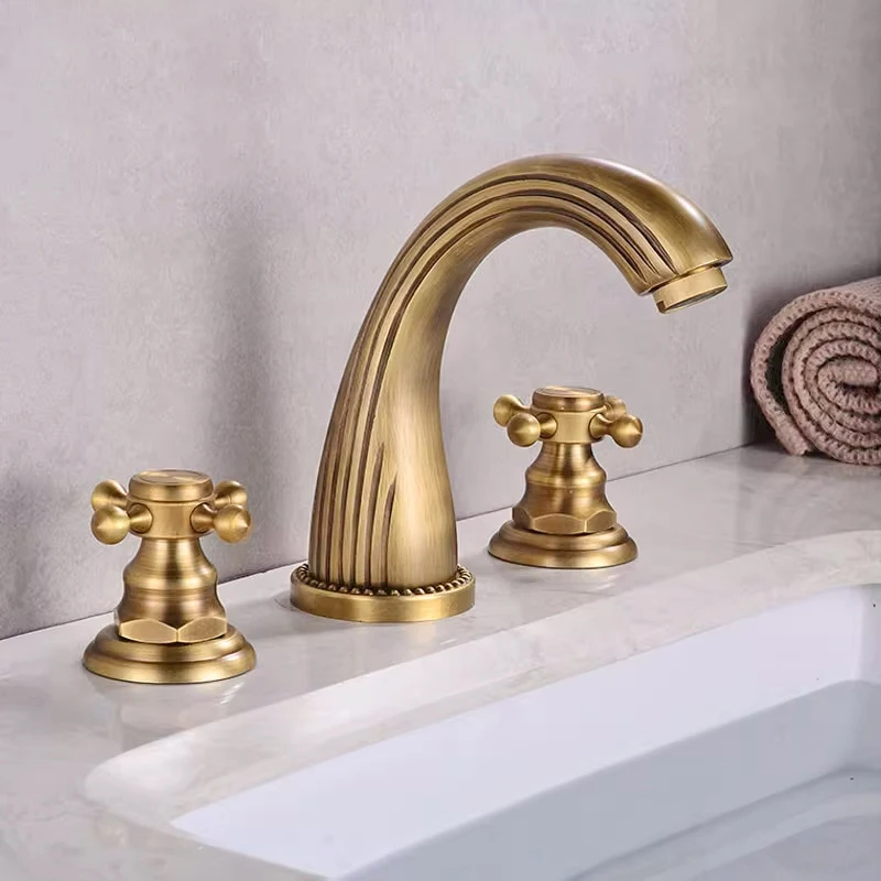 

Basin Faucets Antique Brass Deck Mounted Bathtub Mixer Faucet Dual Handle 3 hole Bathroom Faucet Hot Cold Water Tap