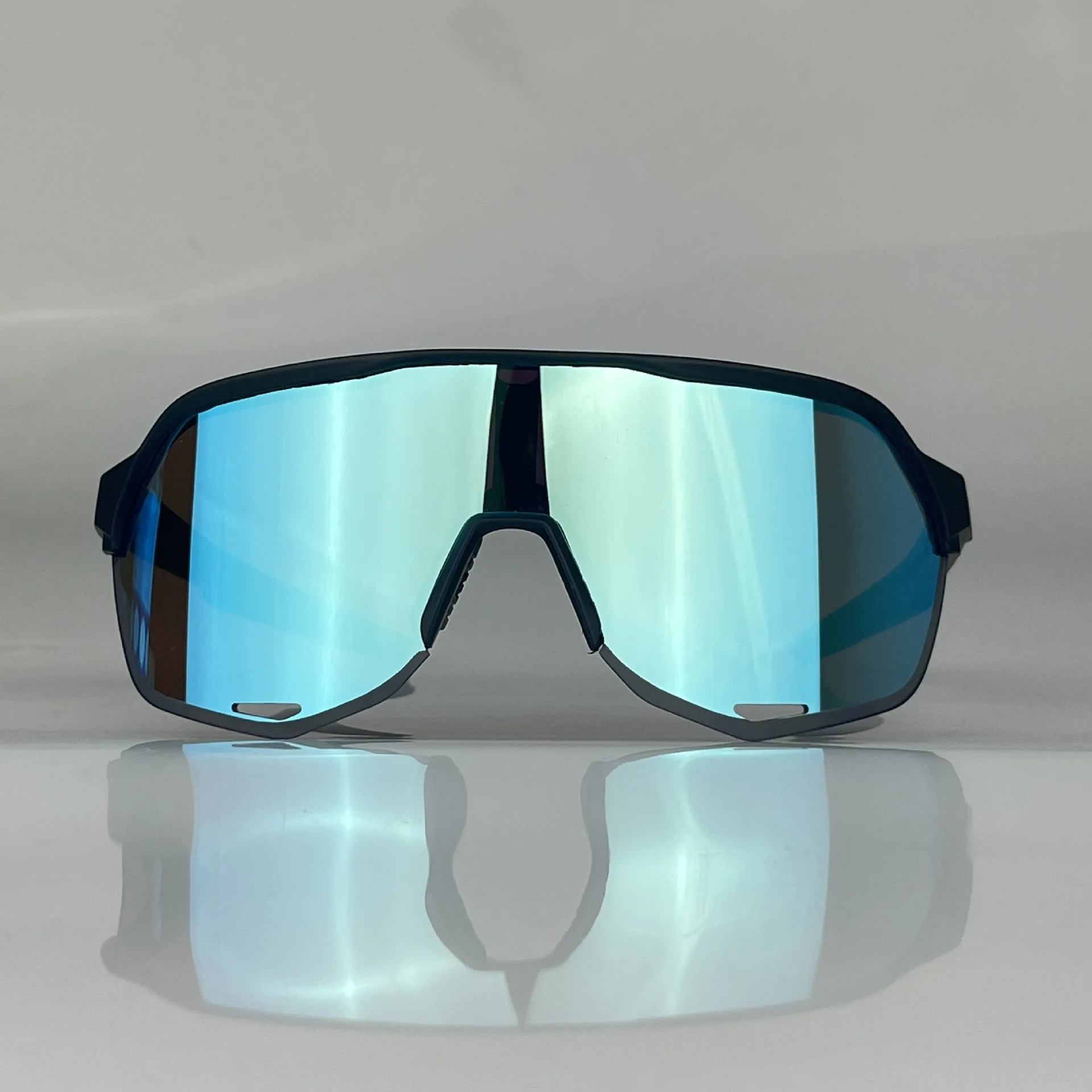 ​ ​ نظارات ركوب الدراجات الفاخرة للجنسين لتسلق الجبال والجري في الهواء الطلق والرياضة والدراجات الشمسية المقاومة للرياح والحماية من الأشعة فوق البنفسجية ​