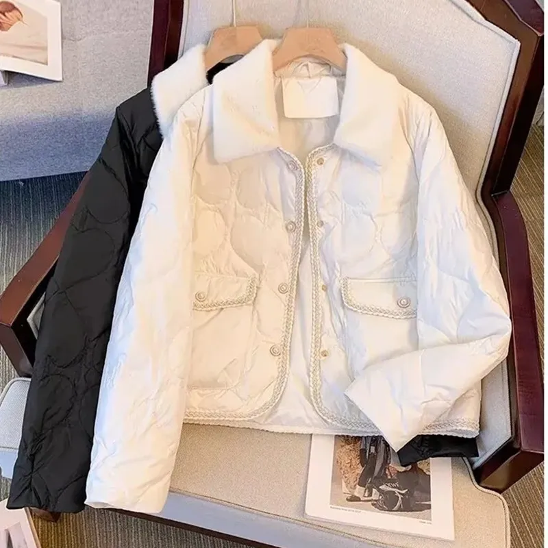 

Короткая черная маленькая ароматная стильная пуховая хлопковая куртка для женщин, осень-зима 2025 года, новое легкое модное пальто с лацканами, повседневный топ