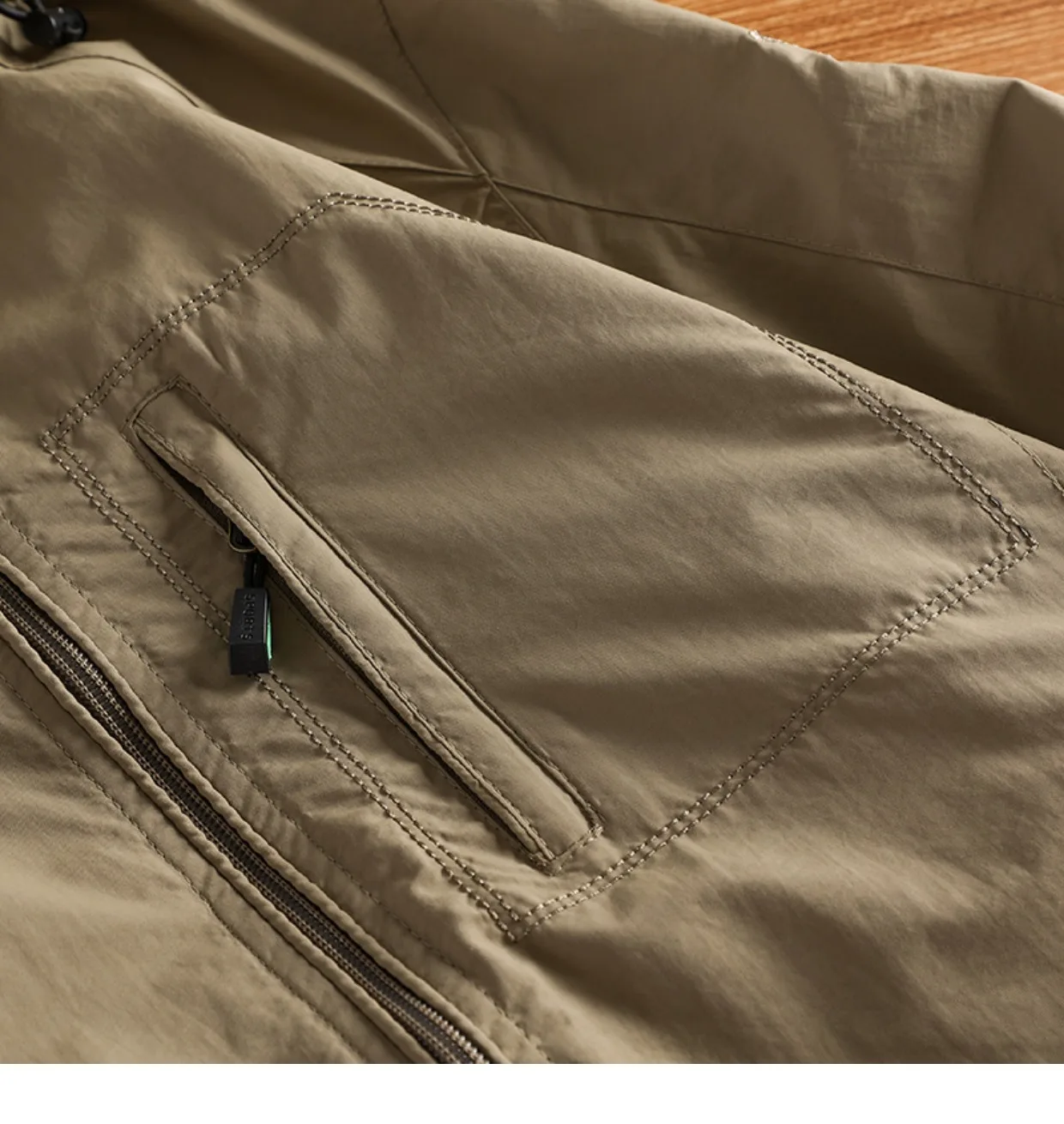 Neue wasserdichte Kapuzenjacken für Herren, lässig, winddicht, Herbst, leicht, mit mehreren Taschen, Wandern, Windjacke, abnehmbare Hutjacke – Detail 9