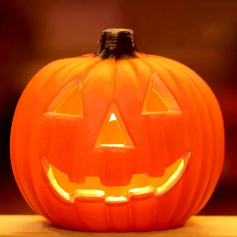 Halloween Pumpkin Lantern LED Jack-o-Lantern Tabletop Lamp with Smiling Face for Living Room Bedroom Party Decoration