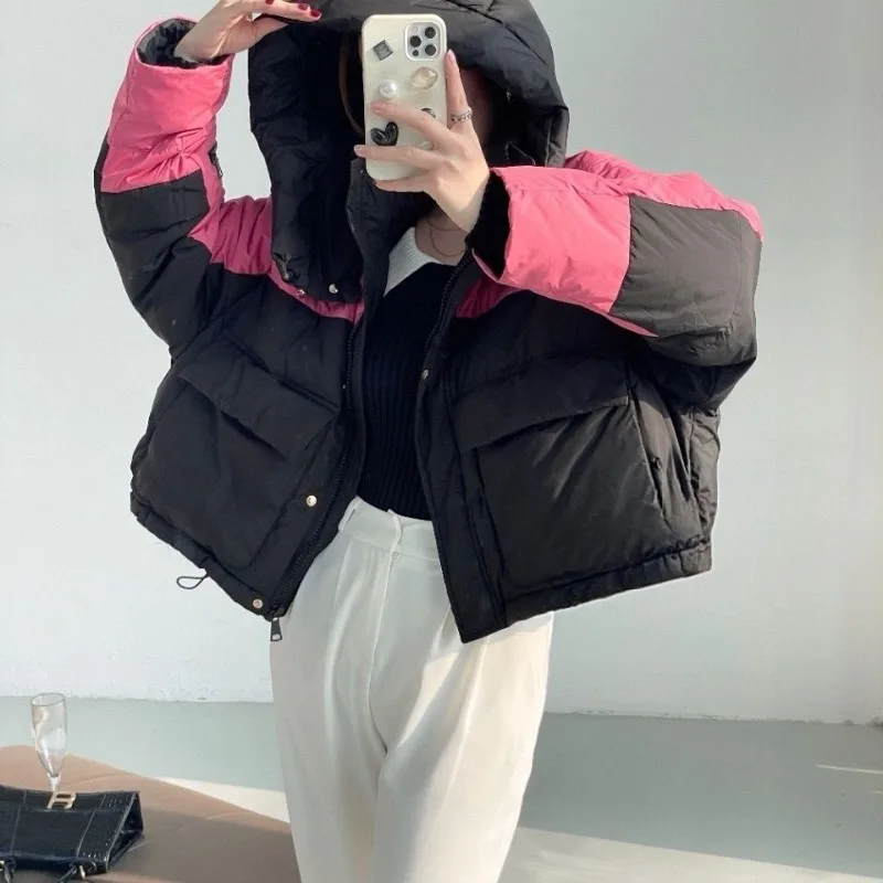 新しい厚みのある対照的な色ファッショナブルなショートダウンジャケット女性インターネット有名人ホワイトダックダウンプロコートトレンディ