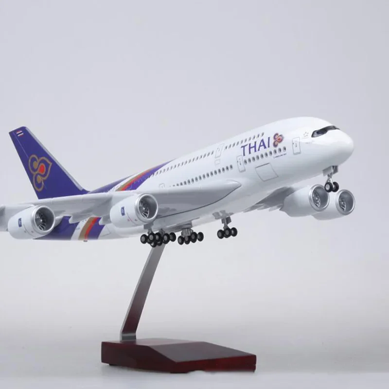 2024 New 1/160 Scale 50.5CM Airplane A-380 A380 Thailand THAI Airline Model W Light and Wheel Diecast Resin Plane For Collection