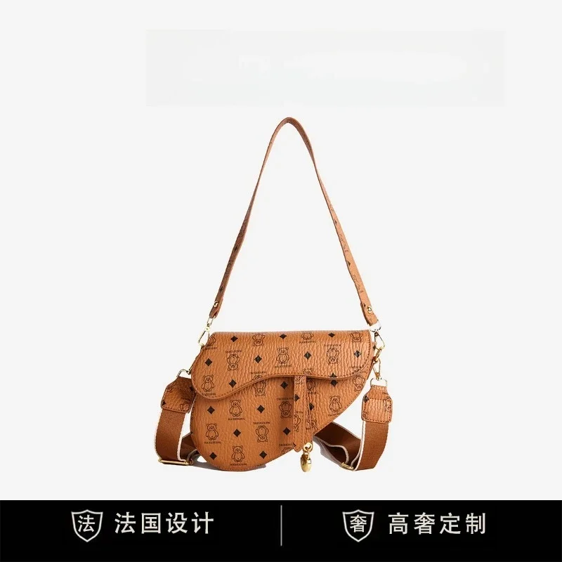 

Fashionable Design Large Capacity Shopper Bag For Women Solid Color Leather Material Elegant Classic Messenger