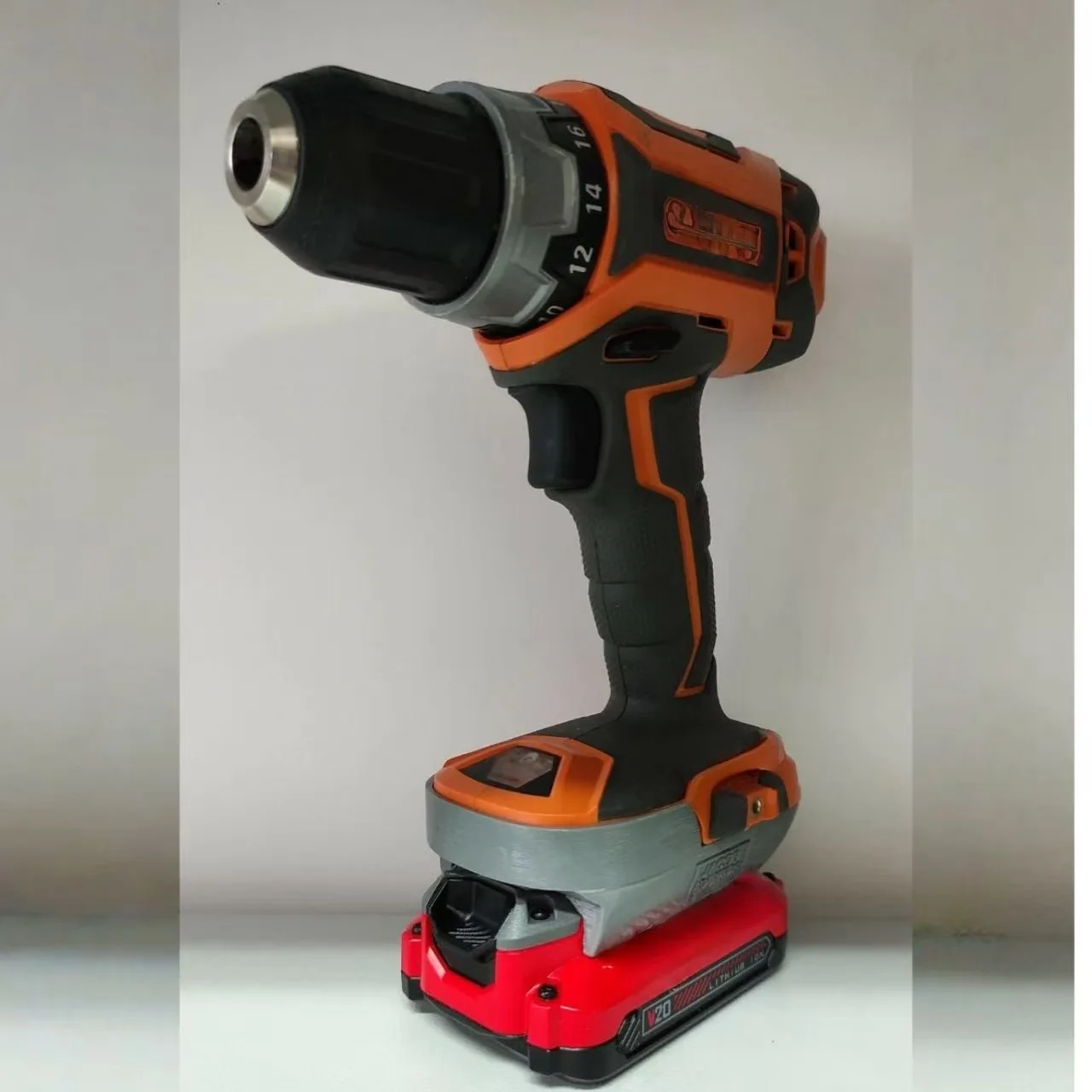 

l Battery Adapter FOR Craftsman V20 / Stanley V20 Battery -To AEG ( Ridgid )18V tool ( Jadapters ,Not include tools and battery