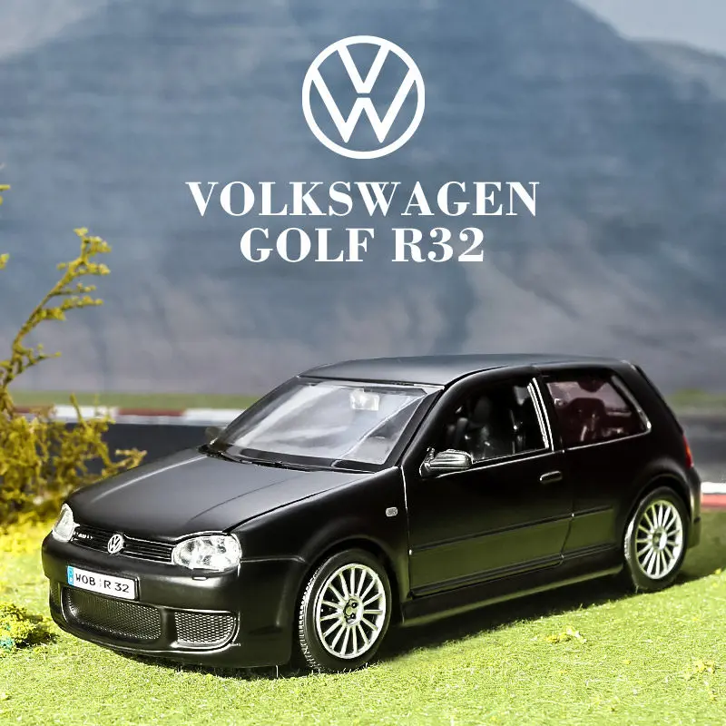 Maisto 1:24 Golf R32 Alloy Car Diecasts & Toy Vehicles Car Model Miniature Scale Model Car Toys For Children