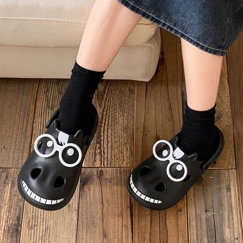 Lustige Cartoon-Clogs für Paare, Damen-Sommerschuhe mit neuer weicher Plateausohle, EVA-Lochschuhe, Damen-Outdoor-Slipper, rutschfeste Sandalen, Größe 45 – Detail 10