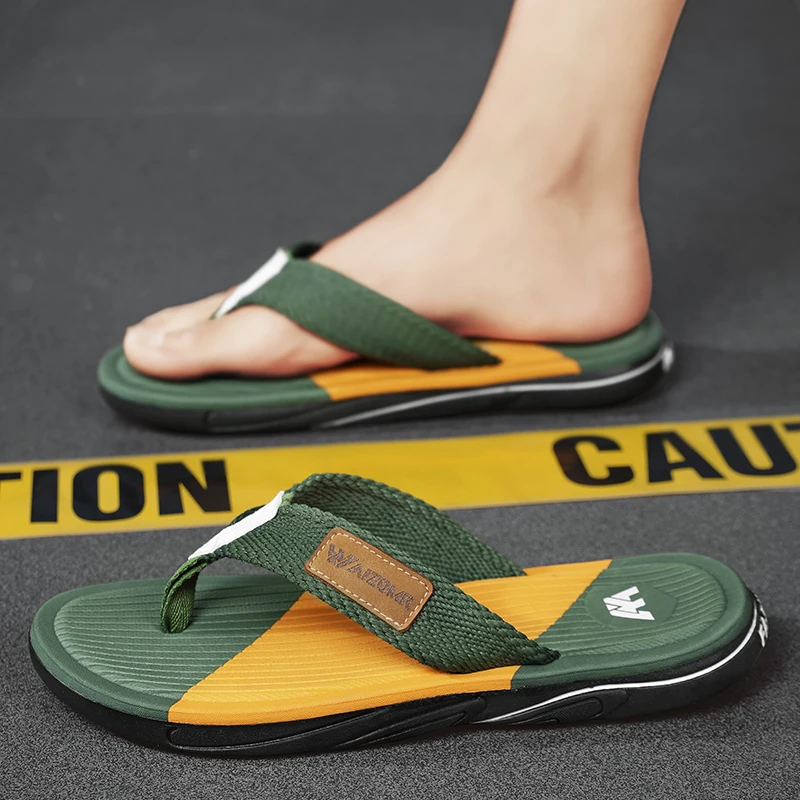 Men's Flip-Flops Summer New Waterproof Non-Slip Sandals Casual and Comfortable Color Matching Slippers for Men view 3