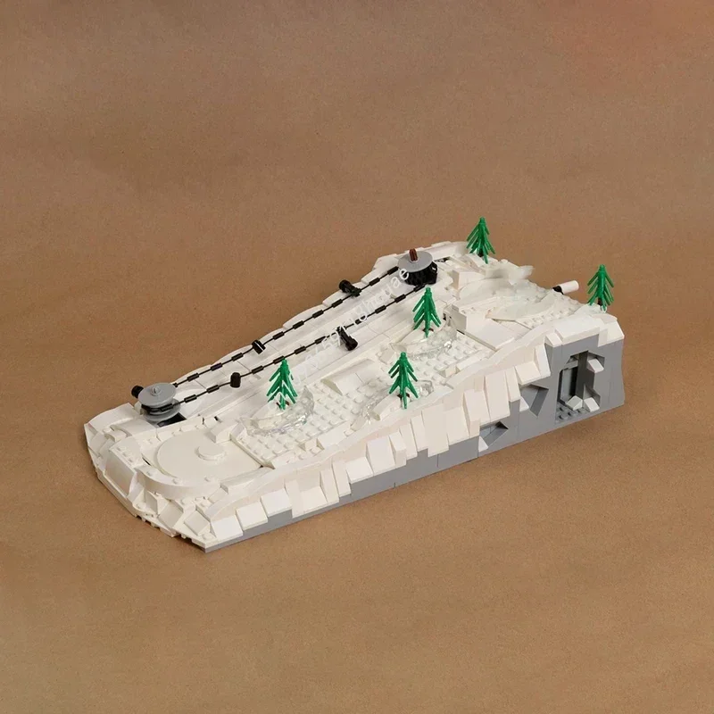 

Набор строительных блоков MOC «Горнолыжный курорт» (780 деталей) - Креативный конструктор зимней сцены, подарок на Рождество