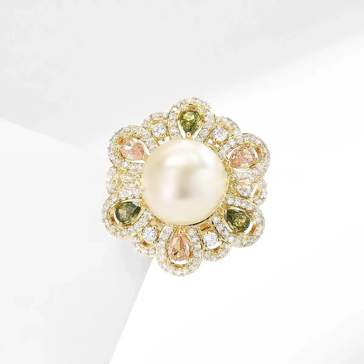 b7- new pearl geometry gradual change zircon anti-light magnetic corsage diamond shining versatile