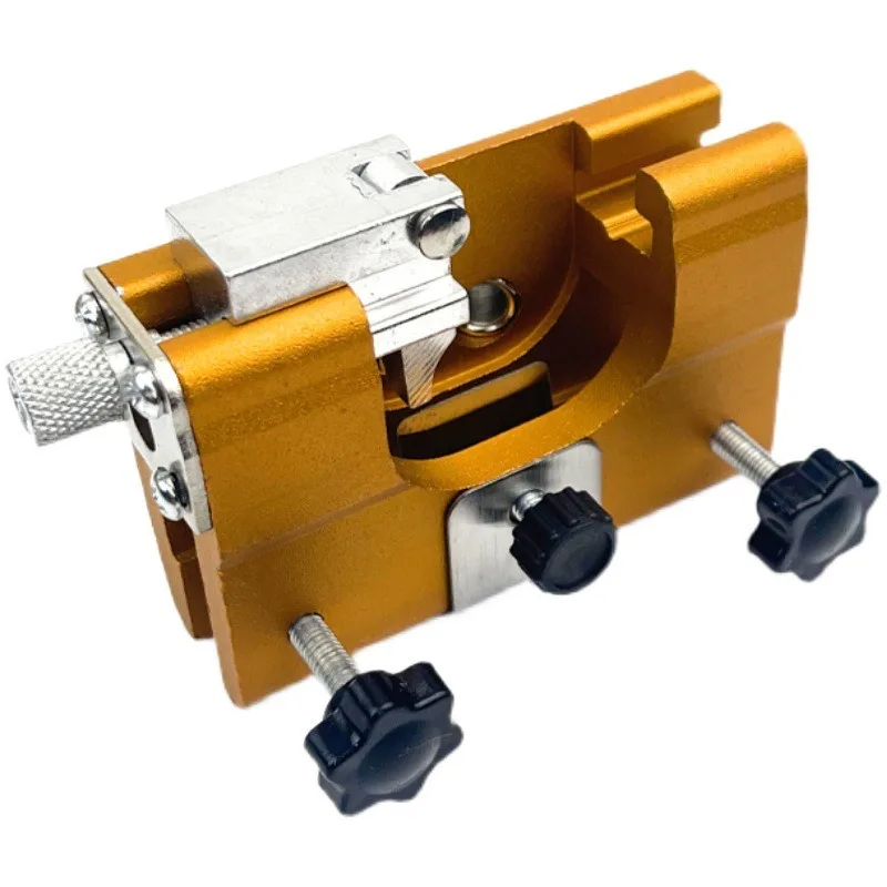 

Manual Chain Saw Sharpener Hand Crank Grinding Tool with Clamping Mechanism for Electric Chainsaw Chain