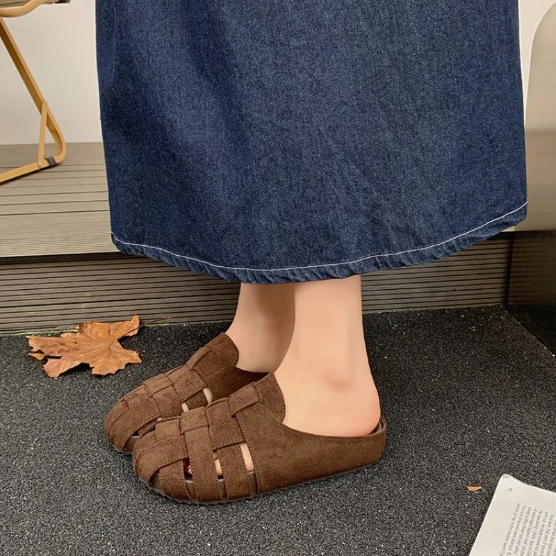 

Summer New Women's Baotou Flat Slippers 2026 Fashionable, good-looking, elegant and dignified women's slippers