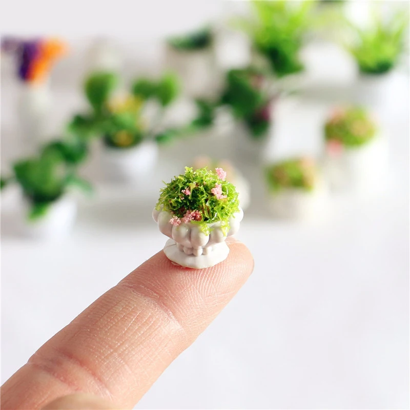 1PCS Dollhouse Furniture 1:12 Accessories Mini Green Plant Bonsai Flower Pots model Mini landscape flower pot