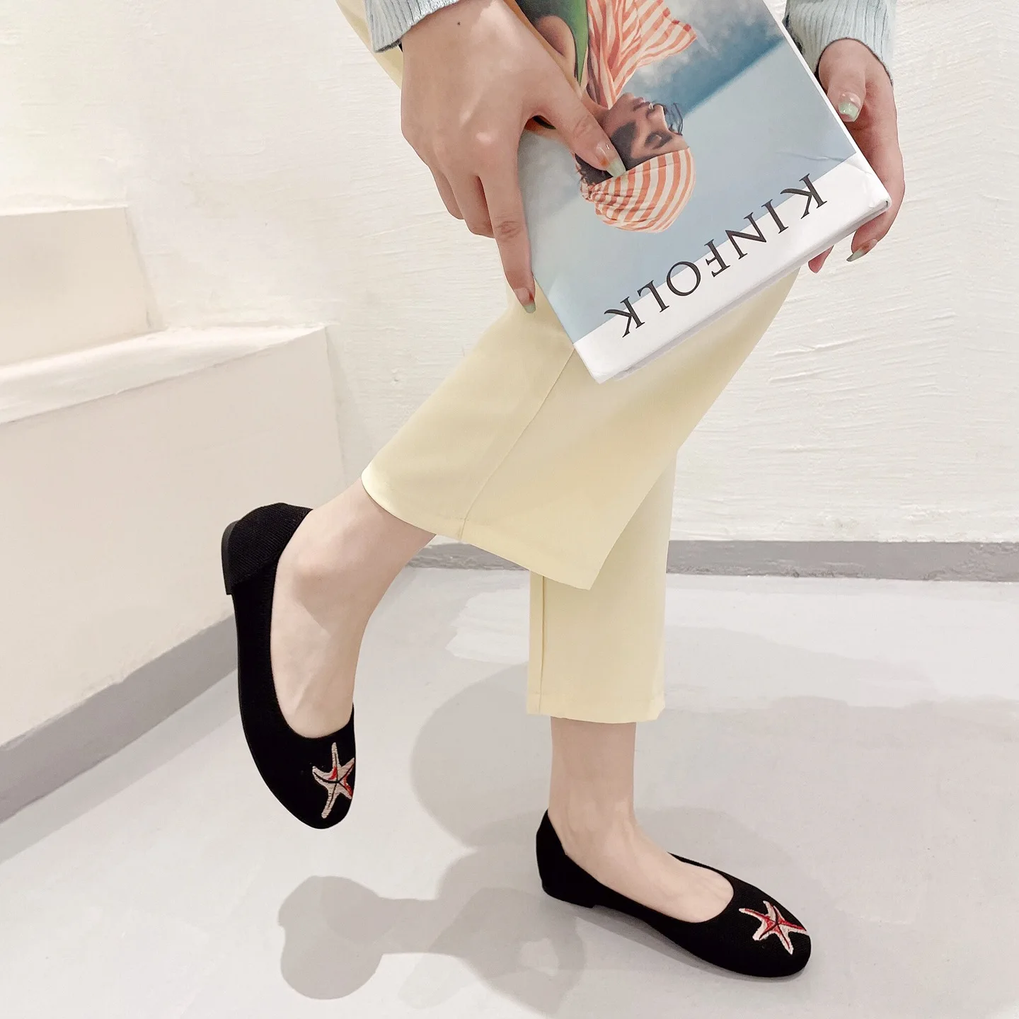 Princess Knitted Cloth Shoes Handmade Embroidery One Step Soft Flat Bottom Versatile