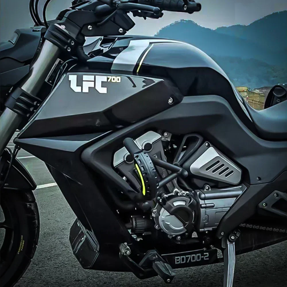

For Benda LFC700 motorcycle bumper modification parts, reinforced anti-fall and anti-collision racing bumper