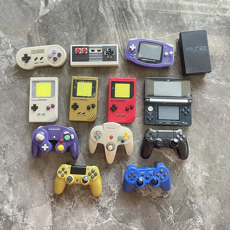 

8pcs Different styles genuine bulk Nintendo Console handle model Retro Theme pendant unspecified hand-made keychain