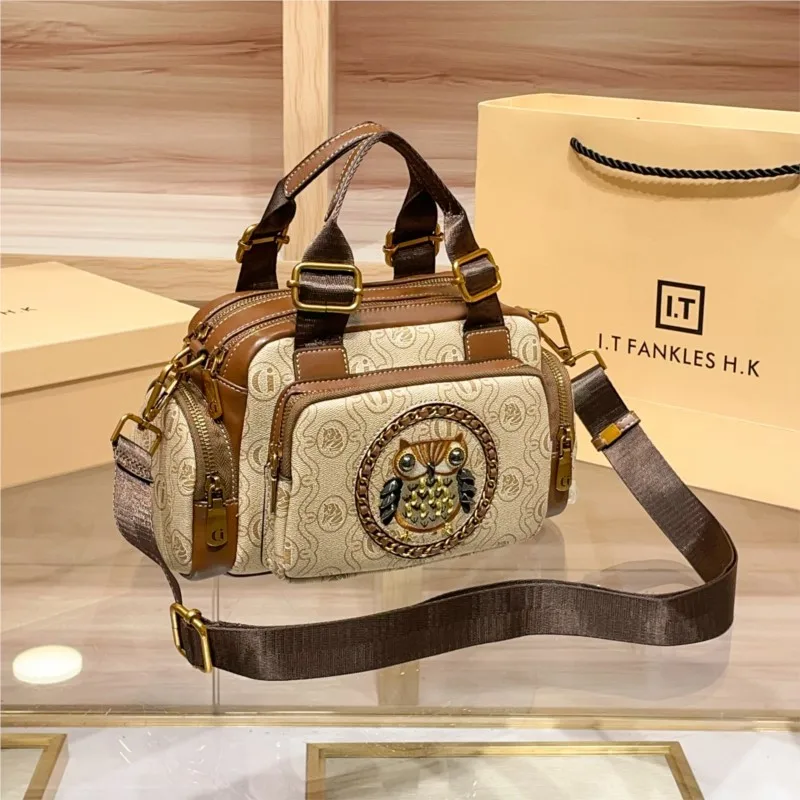 Boston Pillow Bag Women's 2025 New Light Luxury Brand Fashion Old Flower Owl Handheld Crossbody Bag Exquisite view 2