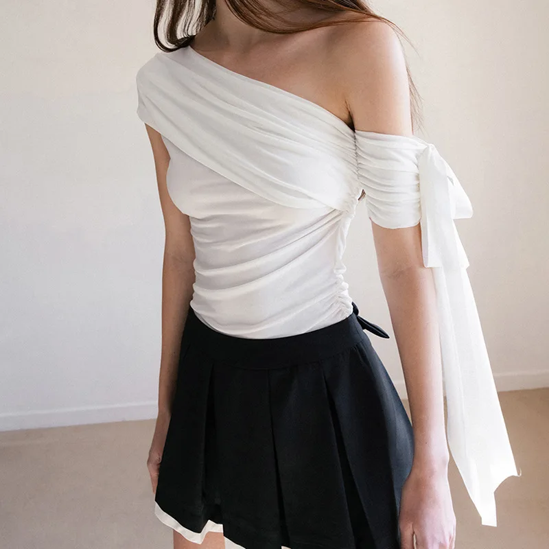 

2025 Sloping Shoulder Ribbon Knitted Slimming Top with Temperament One Shoulder Pleated Short Sleeved T-shirt Base Shirt