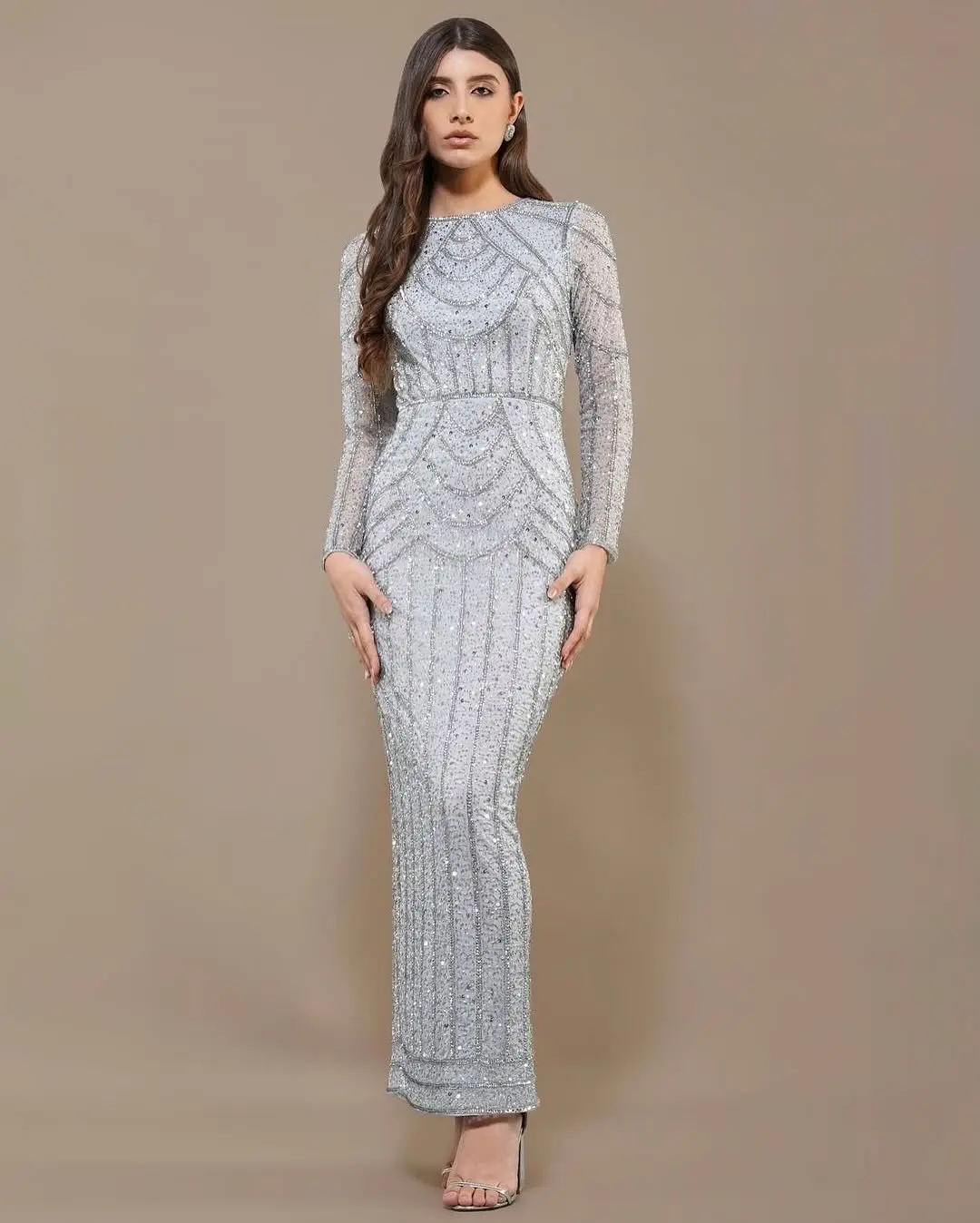 

2025 Custom Made Exquisite Long Sleeves O-neck Lace Prom Gowns Fashion Back Slit Zipper Back Crystal Sequined Evening Dress
