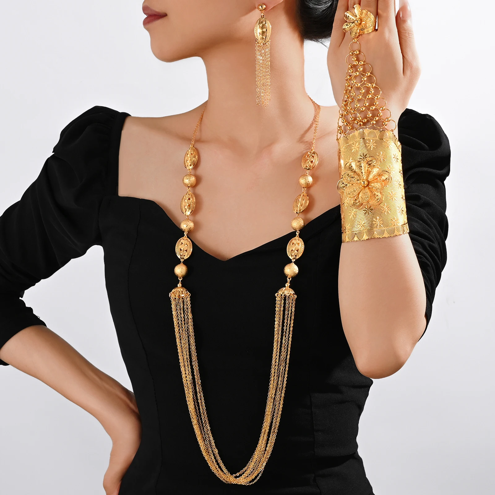 

Dubai Fashion Jewelry Sets Exaggerated Long Necklace Earrings for Women Bracelet Ring Christmas Gift