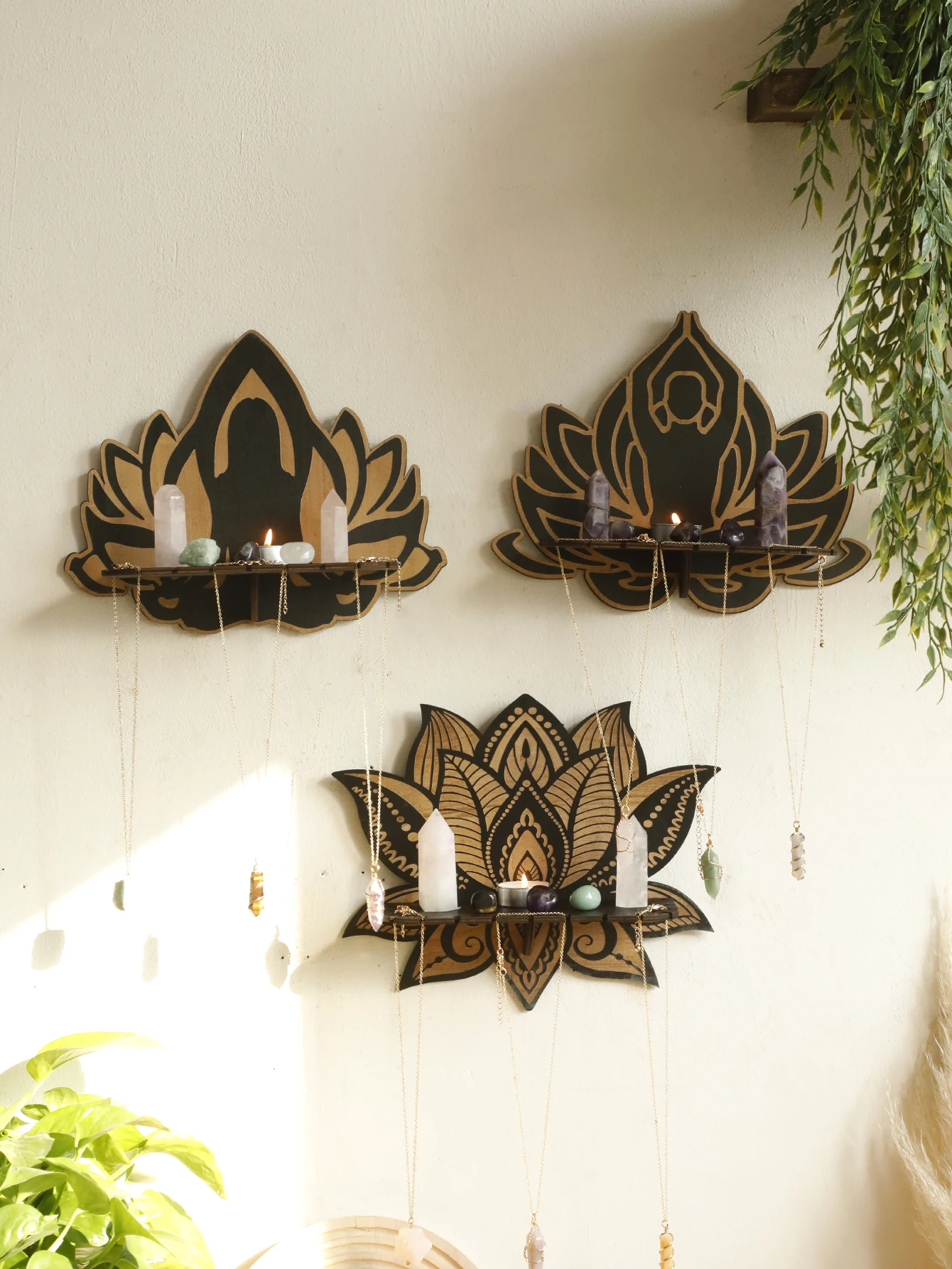 Lotus Ccrystal Shelf Display Black Wooden Wall Shelves Boho Floating Wall Shelf for Bedrooms Offices Living Room Aesthetic Gift