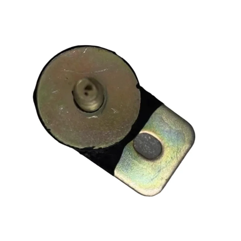 

1 шт. монтажный кронштейн для конденсаторной накладки, крепежный винт для Chery V5 Eastar A5 Cowin 3