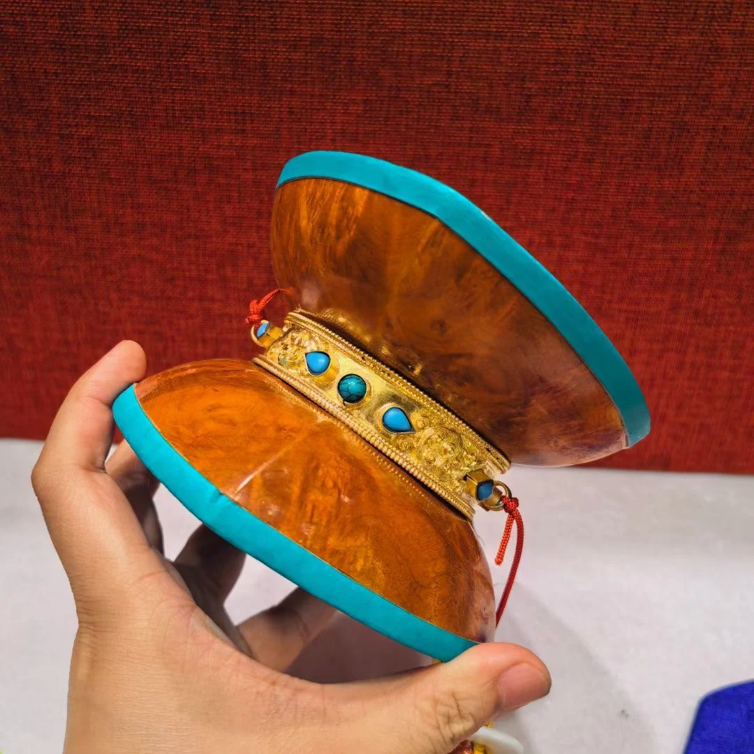 Nepalese tambourine, French drum, mulberry Tibetan drum, gilt copper-clad drum, sheepskin tambourine, the sound is crisp and lou