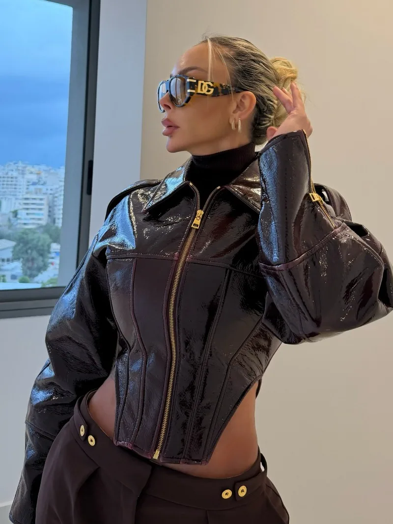 

Винтажная укороченная куртка из искусственной кожи, весна 2026, в уличном стиле, с отложным воротником, на молнии, с длинными рукавами, приталенная, женская верхняя одежда