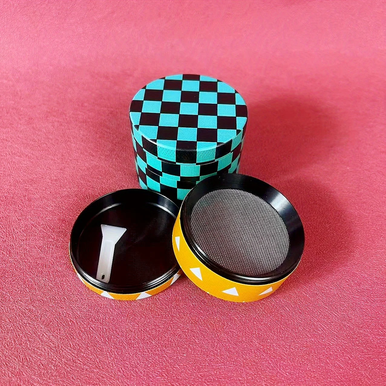 2inch Cartoon Herb Grinder Metal Pepper Mortar Salt Vanilla Bud Mill Spice Crusher Tobacco Grass  Grinder Cigarette Kitchen Tool view 3