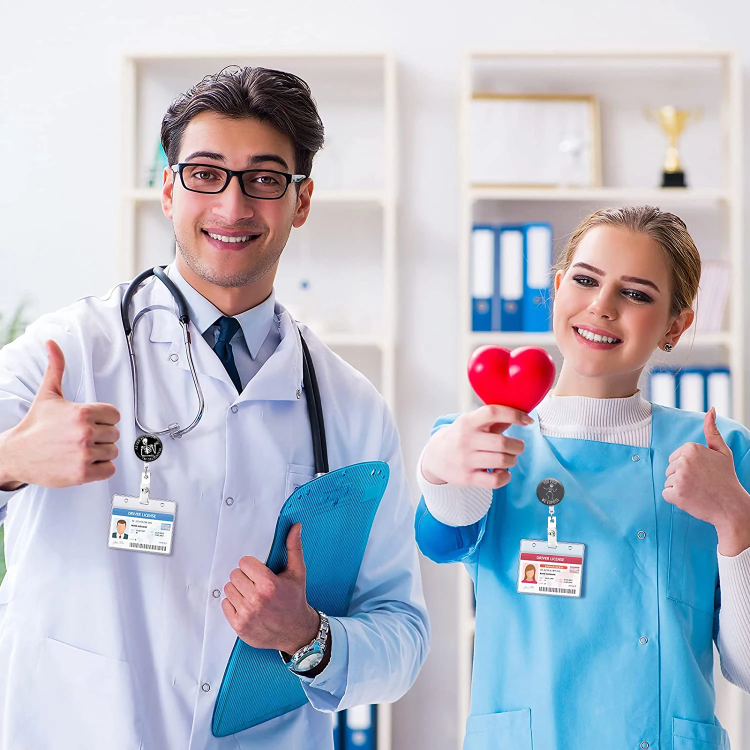 Carrete de insignia retráctil para enfermera y Doctor, accesorio de radiografía con esqueleto de dibujos animados, ideal para estudiantes de medicina, Hospital, 1 piezas