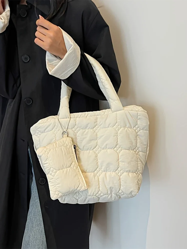Damen-Einkaufstasche, koreanische Version, modische Handtasche, große Kapazität, Schlüsseltasche, Zubehör, Soft Go Shopping, Campus-Umhängetasche – Detail 7